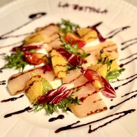 ※燻製したカジキマグロと柑橘のサラダ仕立て