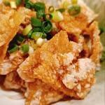 吟の利久 - 鶏皮ポン酢