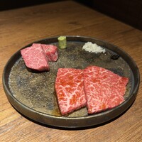 和牛とタン 焼肉 とみ 新橋本店 - 