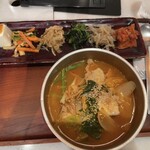 タッカンマリ＆ダッカルビ専門店 ハルハンマリ - 日替わり定食