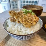 立呑 またた灯 - 豚ヘレカツ玉子とじ オンザライス♡