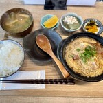 立呑 またた灯 - 豚ヘレカツ玉子とじ定食