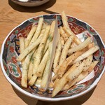 魚炉魚炉 - ◆青のりとゆかりの2色ポテトフライ　659円