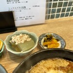 立呑 またた灯 - 小鉢も美味いんよね〜