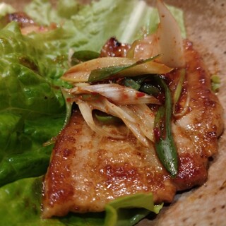 市房食堂 - 料理写真:サムギョプサル