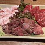 ホルモン焼　炭蔵 - 