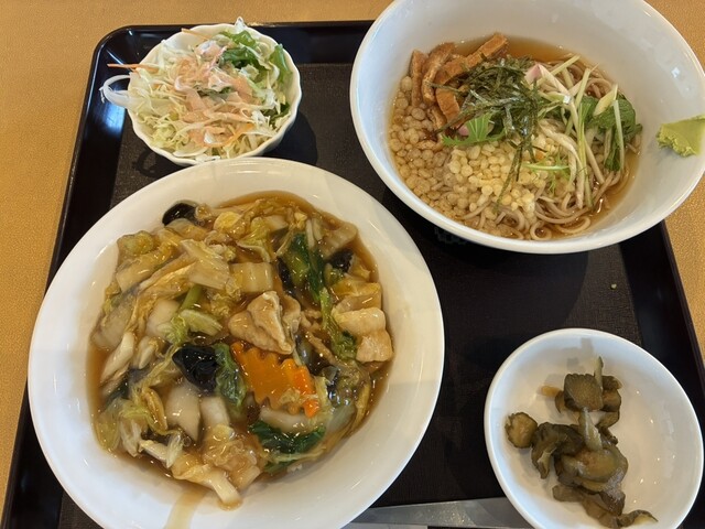 Sapporo Shiyakusho Restaurant Lilac photo 3