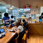 やき鳥 たつみ - 昼時はてんやわんや