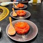 ヤキニク/ホルモン アイニク - ユッケ