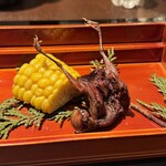 鷹匠鍋 あか羽 - 雀の姿焼き