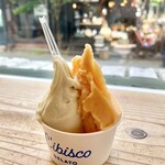 リビスコ - 黄金桃とやきいものダブル