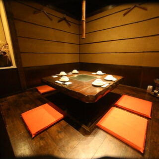 【完全個室完備】2名～52名様まで対応可能な掘りごたつが自慢