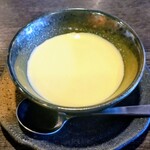 鉄板焼きINAGAKI亭 - とうもろこしの冷製スープ♪(産地聞きそびれ(⁠人⁠´⁠∀⁠´⁠)⁠)甘さ濃さドンピシャ♪