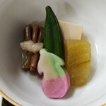 上高地温泉ホテル - .....煮物　冬瓜　ゼンマイ　オクラ　高野豆腐　茄子麩.....