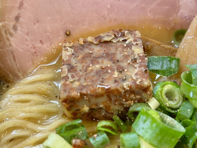 らめん / Nishi2点 極麺 青二犀 （ゴクメン アオニサイ） - 相川/ラーメン | 食べログ