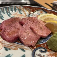 神戸焼肉 金虎 - 