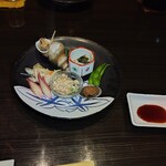 やっちろ - つぶ貝の煮ものは出来立て　ワカサギの南蛮漬け　枝豆　トコブシ