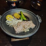 やっちろ - 牛肉の陶板焼
