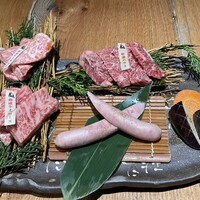 牛刺しと焼肉 仔虎 クリスロード店 - 