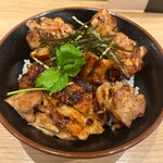 焼鳥のヒナタ - 炭火焼鳥丼