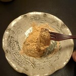 大和 - ちゅるん、ぷるん、とろん。祇園の山玄茶さん、滋賀の湖里庵さんの大将が作る手作りのわらび餅にも負けない美味しさ。これ作るの労力がいるのよねぇ。