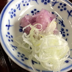 蕎遊庵 - 薬味は、辛み大根とねぎ