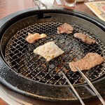 焼肉 ISSA おおたかの森店 - 美味しそうに撮れなかったけど美味しい！