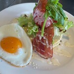 レインボーパンケーキ - 