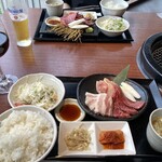 焼肉 ISSA おおたかの森店 - スープもネギとゴマがたくさんで美味しい！