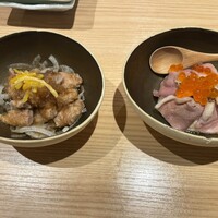 鴨ときどき馬 神保町本店 - 左鴨の唐揚げ？右側鴨のポテトサラダポテトはマッシュポテトみたい