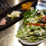 焼肉バル ジュじゅjyu- - 漬物・ミニサラダ