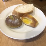 フォルクス - ブレッドバーから、よもぎパン・レモンクリームパン・フランスパン