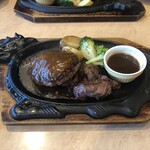 フォルクス - 数量限定：ハンバーグとラウンドカットステーキ