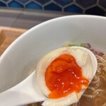 鴨出汁中華そば かわな - マキシマムこいたまご。とろーり