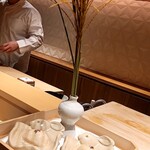 銀座 しのはら - ススキを飾りお月見