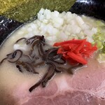 飯山家系濃厚豚骨ラーメン がぁたく - 料理写真: