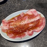 個室 和牛焼肉 吟 難波店 - 