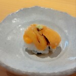 ならまち 鮨 はなこ - 雲丹も大きい