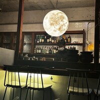 ワインとくつろぐ ツキアカリ - 