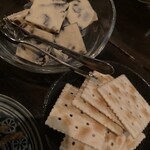 KOZMIC長屋バー - 自家製レーズンバター