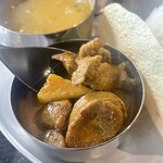 MOMO Stand Tokyo 2nd - マトンとゴボウの週替わりカレー