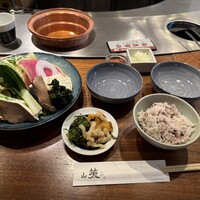しゃぶしゃぶ 山笑ふ 表参道店 - 