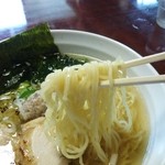 つか乃間 - 鶏そばの麺