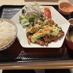 大戸屋 - 料理写真:アボカドタルタルのハワイアンチキン南蛮 1,360円