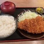 とんかつ 肉料理 麻釉 - ロースカツ定食