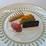 RISTORANTE OZIO - アシェットデセール