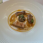 RISTORANTE OZIO - イベリコロースの”インダイレクトロティ” 三枚肉の炙り”真空調理”網脂で包んだ”サルシッチャ” ポーク　デクリネゾン　　大塚スタイル