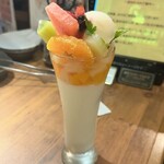 炭火焼肉 たけのうち - フルーツ杏仁豆腐