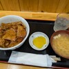 ぶた丼のとん田