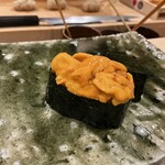 鮨桂太 - バフンウニ